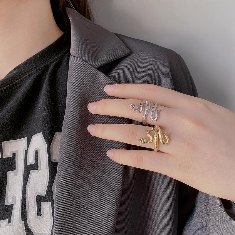Viper's Gaze Adjustable Snake Ring, styling view