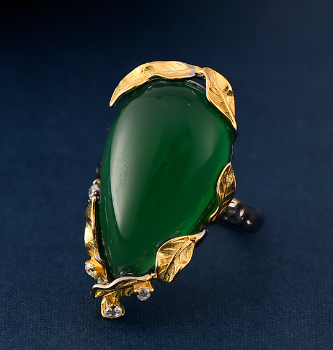 Verdant Reliquary Malachite Ring side view