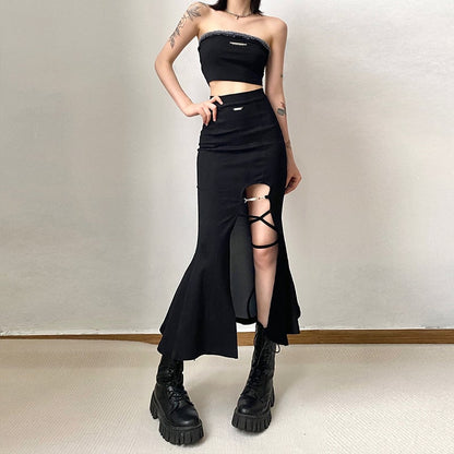 Sabletail Cutout Fishtail Skirt in black, product view 2