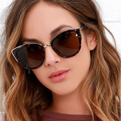 Deadpan Classic Sunglasses, product view 1