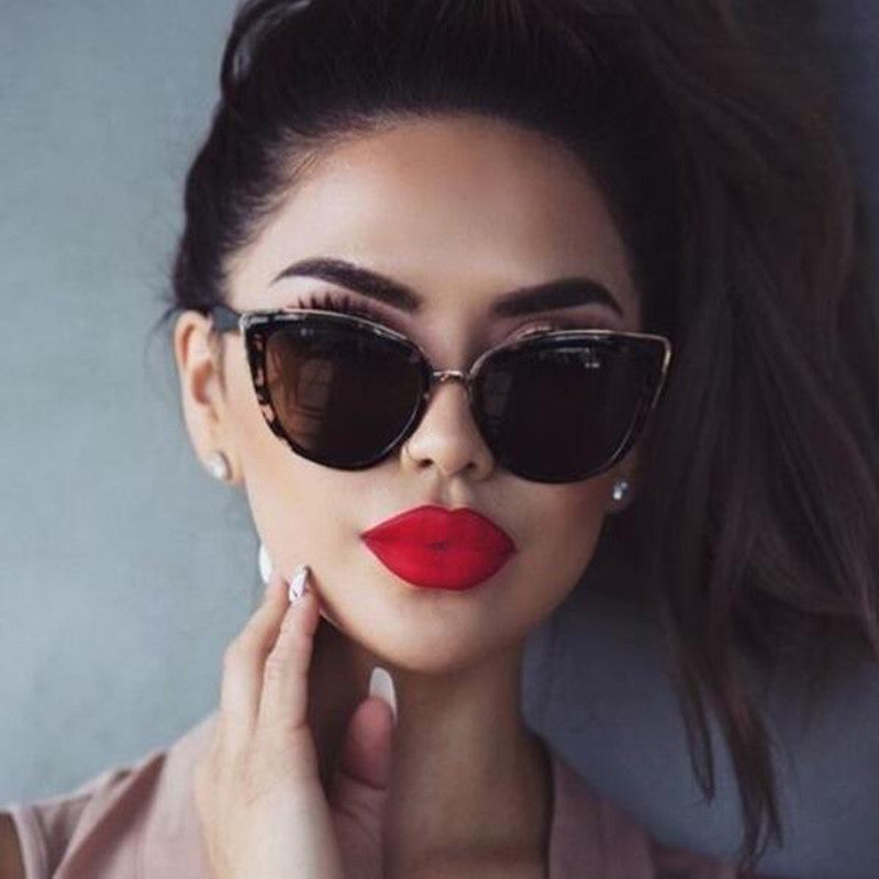Deadpan Classic Sunglasses, product view 2
