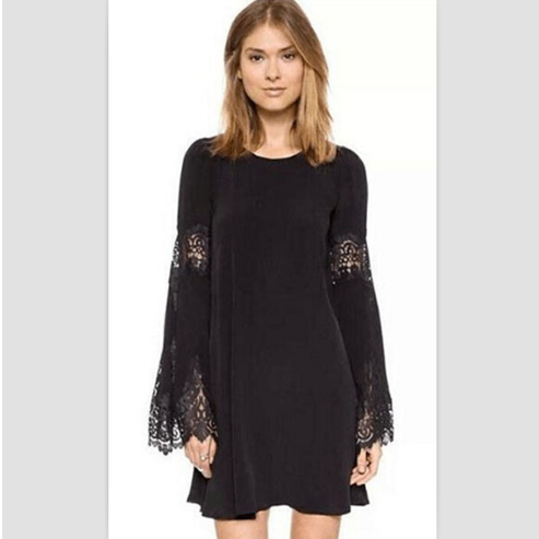 Ravenlace Relaxed Lace-Trim Dress in black