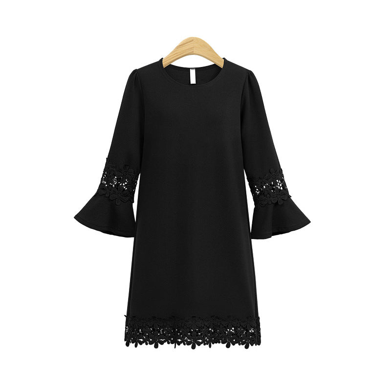 Ravenlace Relaxed Lace-Trim Dress in black