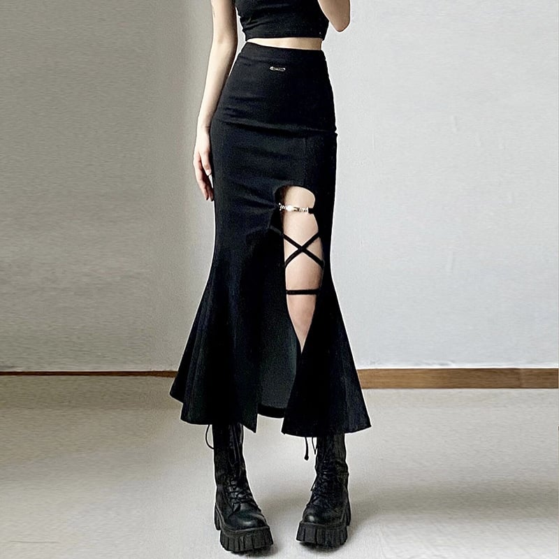 Sabletail Cutout Fishtail Skirt in black
