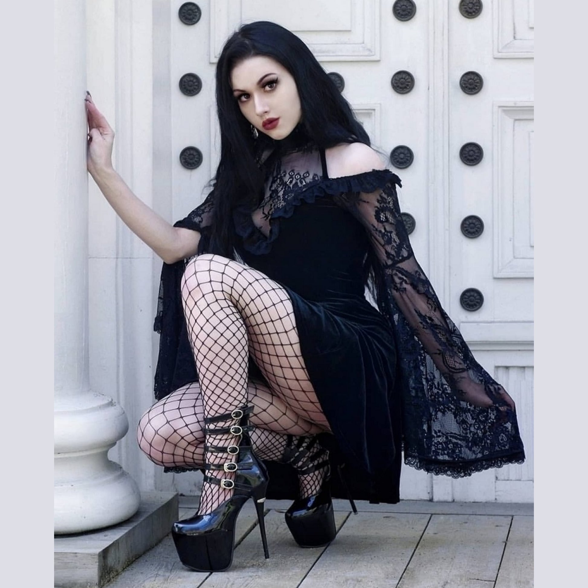 Widow's Parlour Lace Raglan Dress, product view 2