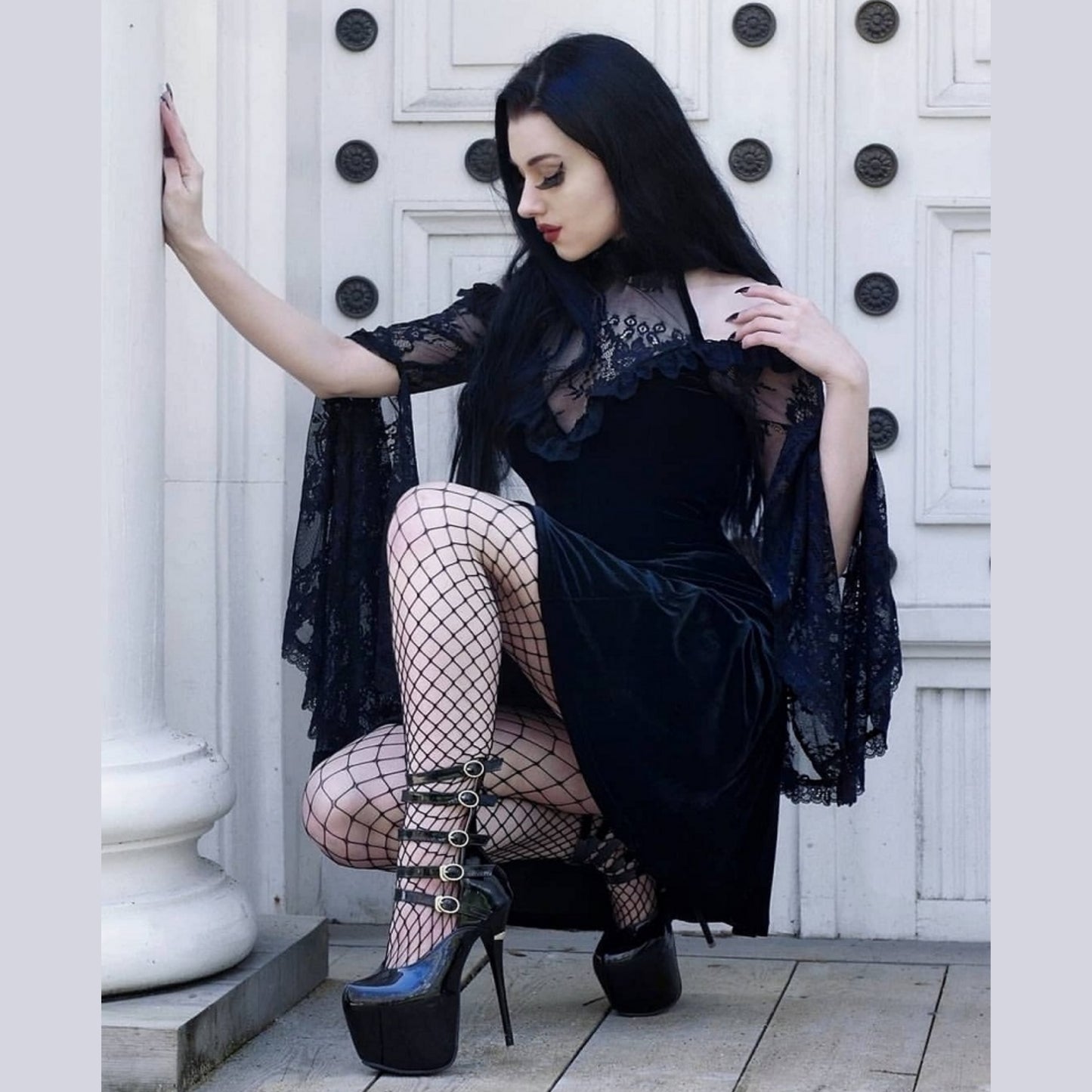 Widow's Parlour Lace Raglan Dress, product view 5